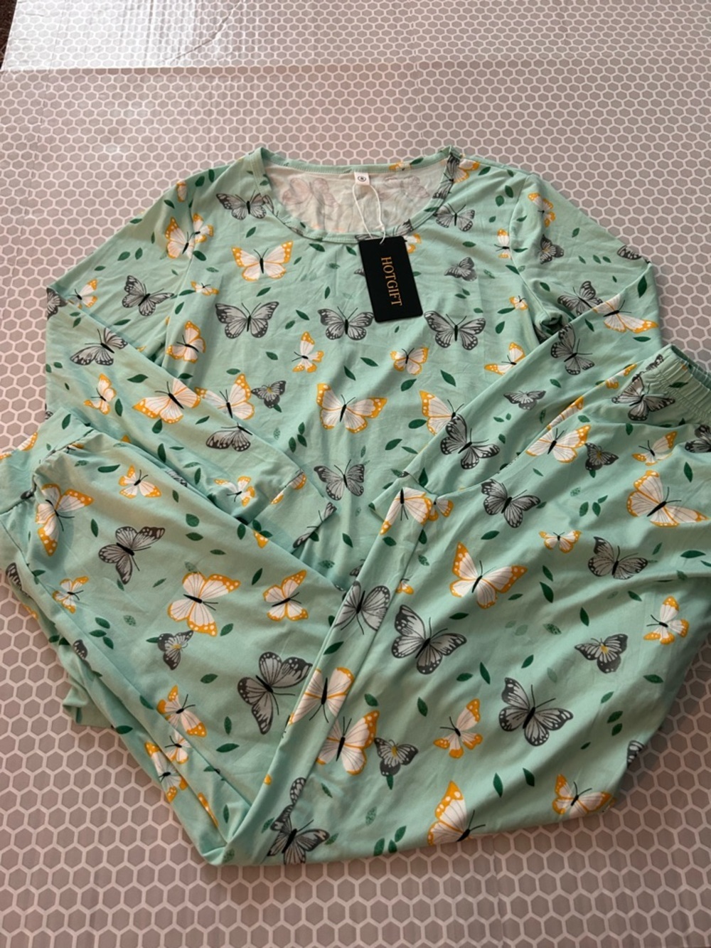 NWT Mint Butterfly Long Sleeve Women's Pajama Lounge Set. Size S